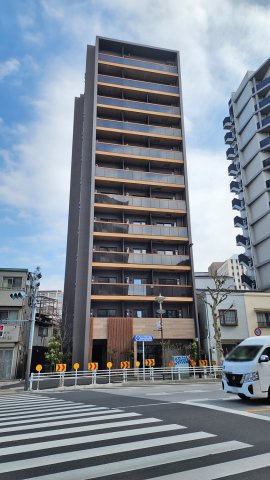 コスモグラシア新宿西早稲田の外観