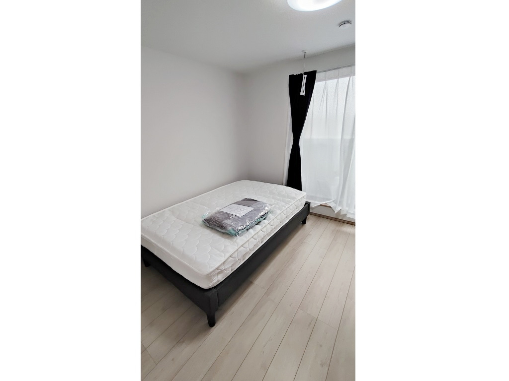 Oasis弘明寺 A棟の内装|明るい色調の室内です