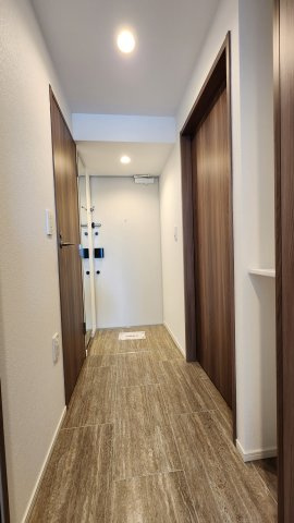 コスモグラシア新宿西早稲田の玄関