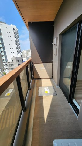 コスモグラシア新宿西早稲田のバルコニー