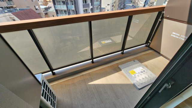 コスモグラシア新宿西早稲田のバルコニー