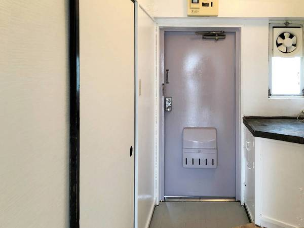 ビレッジハウス小中台2号棟の玄関|ビレッジハウスの同一物件・同一タイプの間取りの写真です