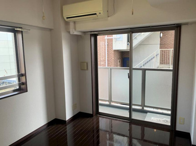 【居間・リビング】 | LE-LION Toyosu WISE residence(ル・リオン豊洲ワイズレジデンス)