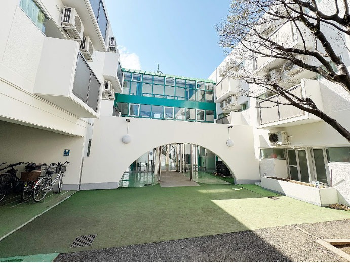 練馬区小竹町２丁目の賃貸マンションのエントランス|落ち着いたエントランスです