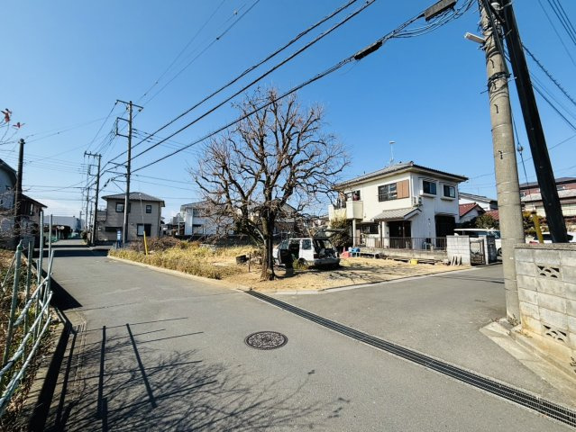 敷地面積61坪　売地　川越市下広谷の外観|※残地物・樹木等は売主にて撤去致します。現地（2026年2月）撮影
敷地面積は広々61坪！南東角地！本下水・都市ガス利用可♪