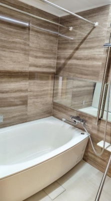 【浴室】 | コボリマンション夙川桜台 | お子様と入ってものびのびと使えて親子のコミュニケーションもとれる広々浴槽