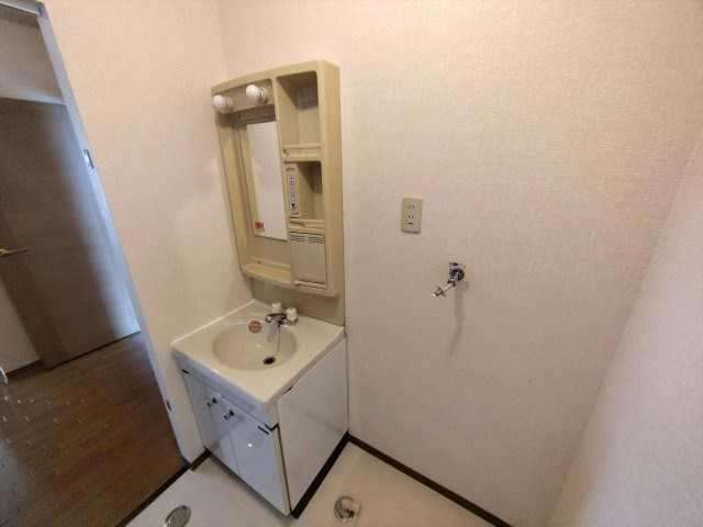 ジュネス　Ⅱの独立洗面台