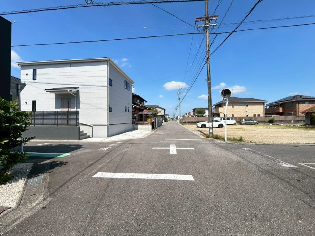 リナージュ　一宮市浅井町河端01期　全1区画分譲の前面道路含む現地写真|■前面道路　■ヤマダ不動産　株式会社リライフ　
■夢のマイホーム購入をフルサポートします！