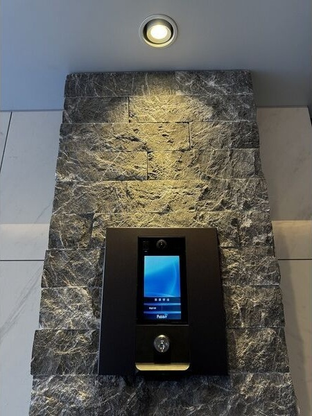 KKルミナスのエントランス