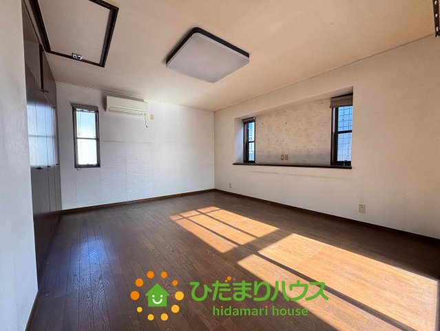 加須市旗井　中古一戸建ての寝室