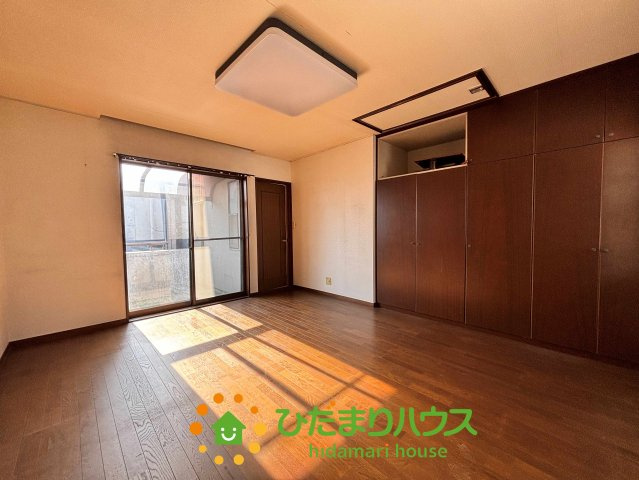 加須市旗井　中古一戸建ての寝室