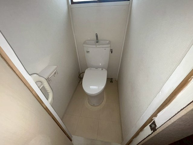 北町4丁目貸家のトイレ