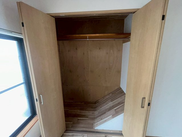 北町4丁目貸家の収納