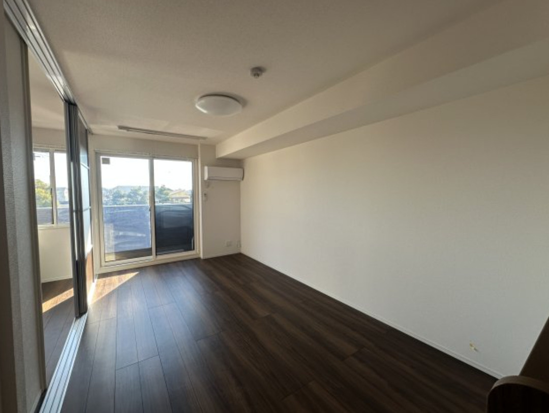 サニーコートの居間・リビング