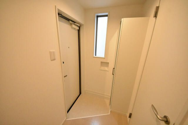 ＣＢ川越カローレの玄関