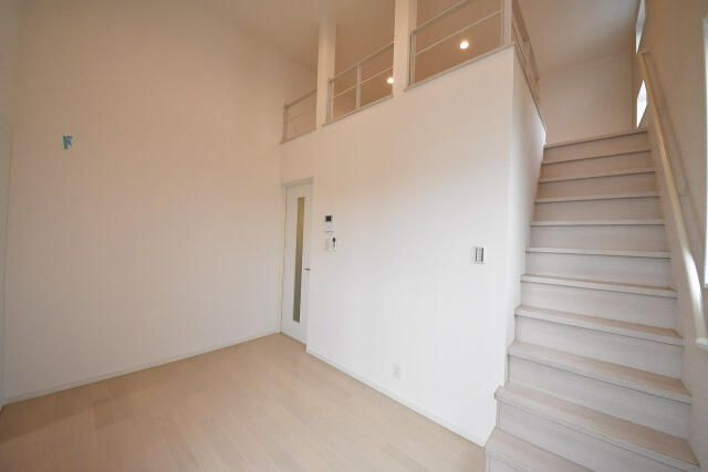 ＣＢ川越カローレの内装