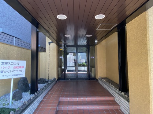 インペリアル東岡崎のエントランス