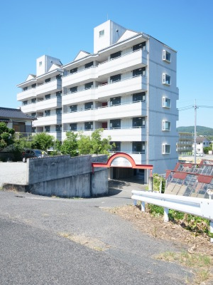 グランシャリオ津高弐番館の外観