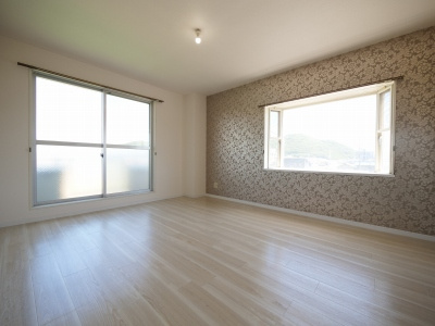 グランシャリオ津高弐番館の居間・リビング