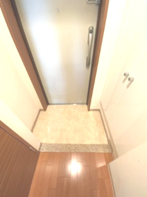 【玄関】 | クラウンハイム瑞光フラワーコート | 綺麗な玄関です