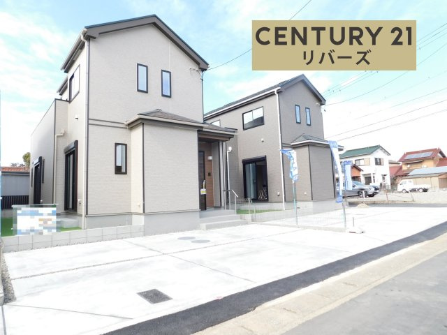 西春日井郡豊山町大字青山字居屋敷の新築一戸建の外観|◇B号棟◇　　新価格！！いつでも見学出来ます♪（お問合せ当日、平日、水曜、夜間でもＯＫ）　敷地４０．２９坪！　駐車並列３台ＯＫ！　長期優良住宅♪　南面に芝生の庭付き♪　全室南向き！　ワイドバルコニー♪