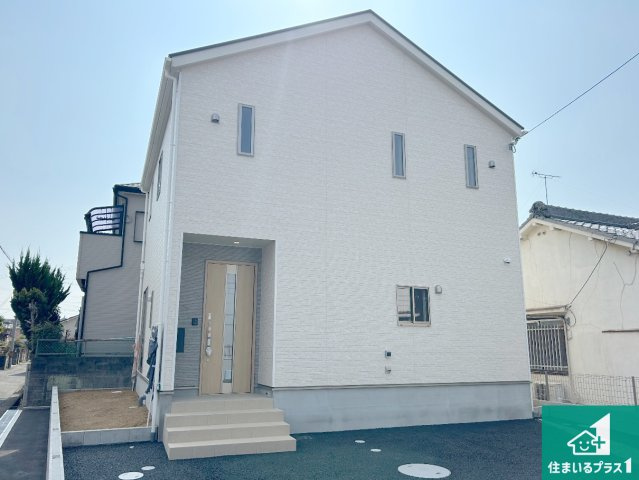 和歌山市福島　第5期　新築一戸建ての外観|安心の10年保証！外観を美しく保ち、雨水で汚れを落とします！気になることがありましたら、お気軽にお問い合わせください！