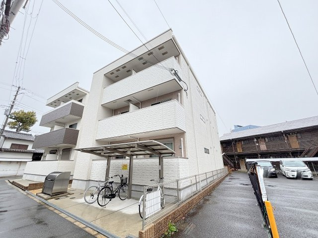 MAISON　DE　MUGET　EASTの外観