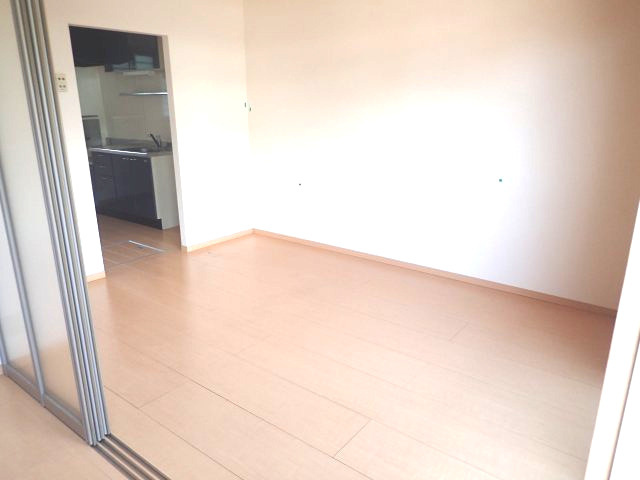 柿畑ハイムの居間・リビング