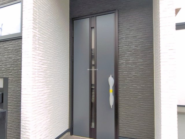 ふじみ野市福岡中央２丁目の新築一戸建の玄関