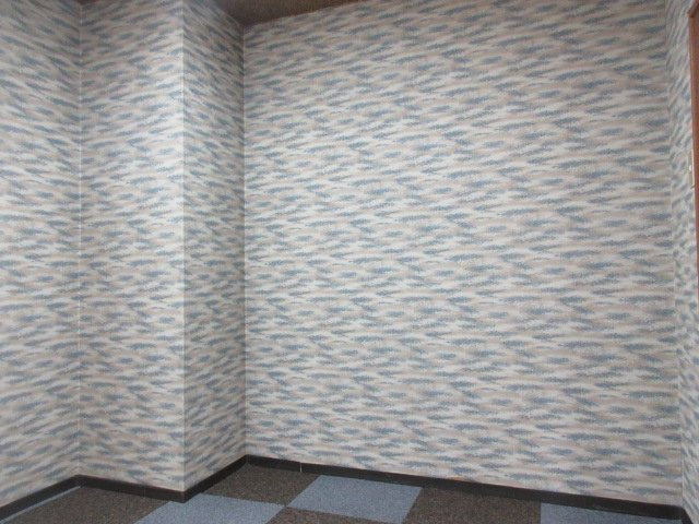 黄色い館の洋室