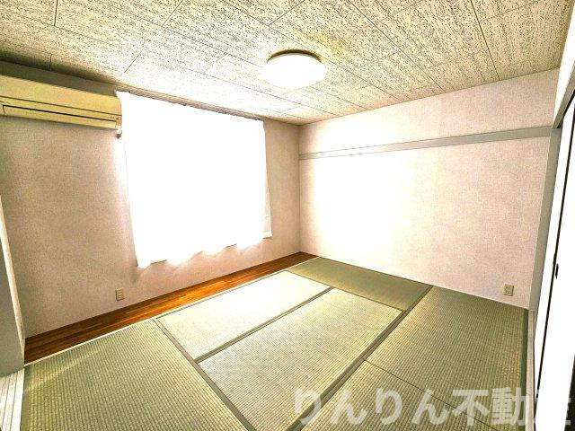 【和室】 | ハイツ森A・B | 畳の上でゆっくりとくつろげる和室です