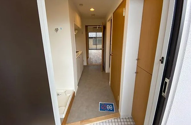 レジディア本郷菊坂プレイスの玄関