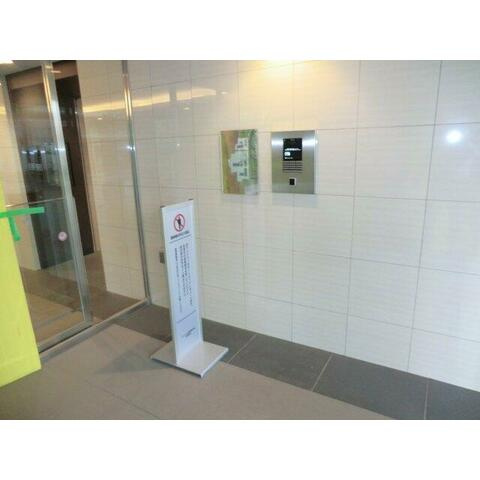 シティテラス横濱和田町エアーズコートのエントランス|オートロック付き♪