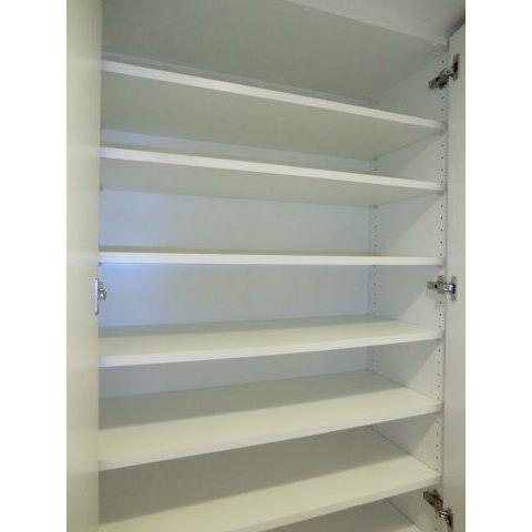 シティテラス横濱和田町エアーズコートの玄関|シューズボックス付きの玄関♪