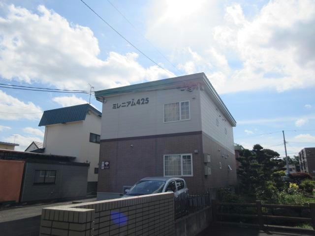 ミレニアム425の外観