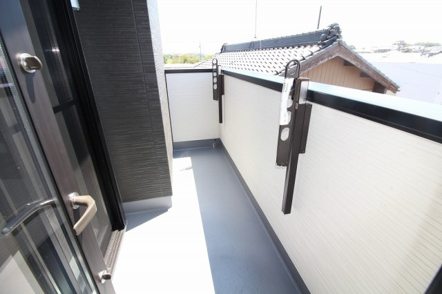 MELDIA千種区千種3312④｜名古屋市の戸建ならホームアップのバルコニー|【売主施工例】