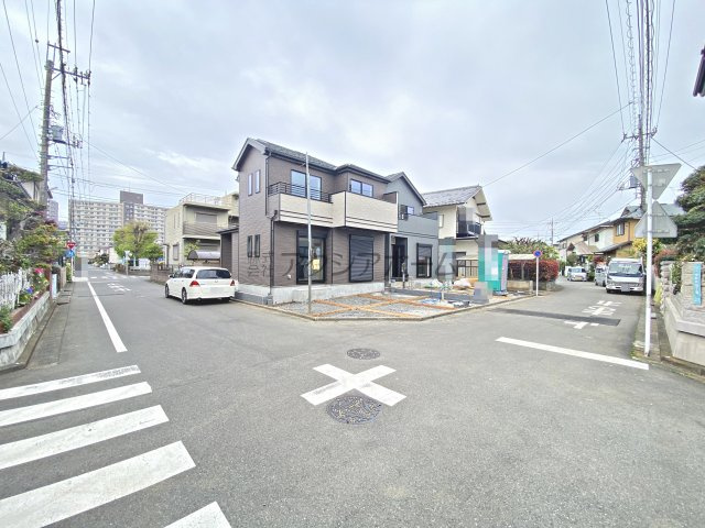 所沢市中新井4丁目・全2棟　新築一戸建　A号棟　～南道路～の前面道路含む現地写真|現地写真（2026年4月13日撮影）