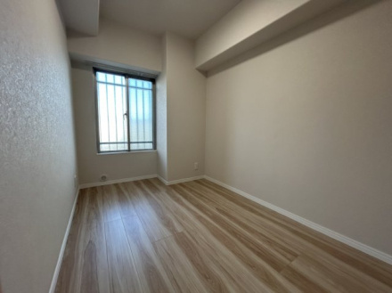 ハイツ越谷の洋室|使い勝手のいい洋室です