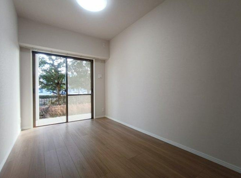 ウッドパーク吉川きよみ野Ｃ棟の洋室|個人の部屋や寝室として使える洋室です