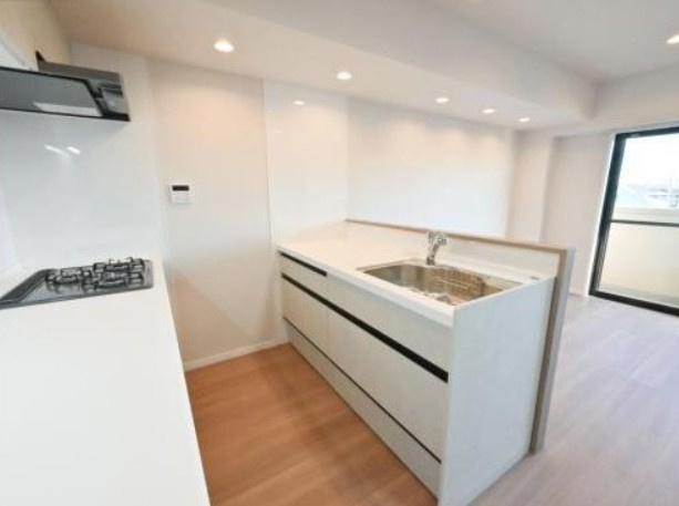 ライオンズガーデン狭山富士見のキッチン|使いやすいシステムキッチンです