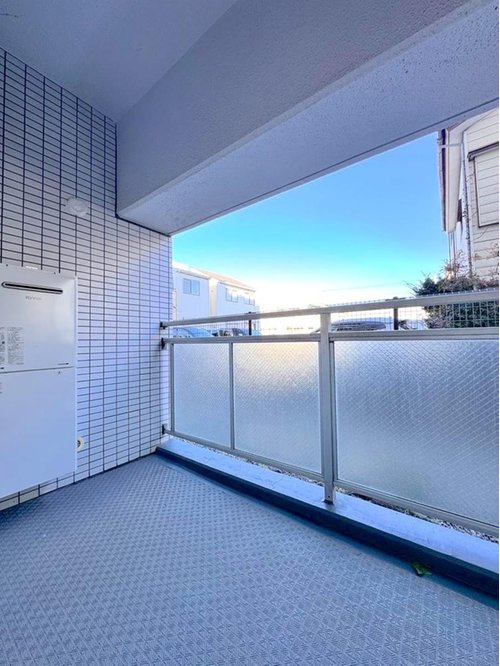 サーパス浦和のバルコニー|外からの目が気にならないバルコニーで洗濯物が干せます