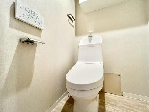 高品ハイツ１号棟のトイレ|シンプルで使いやすいトイレです