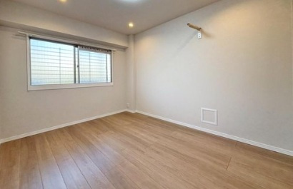 千葉ガーデンタウンＣ棟の洋室|落ち着いた色調の洋室です