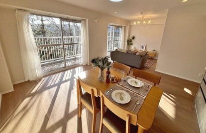 千葉ガーデンタウンＣ棟の居間・リビング|ゆったりとしたリビングです