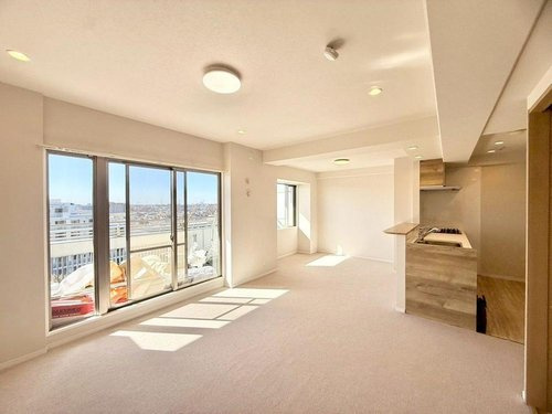 パストラルハイム佐倉志津壱番館の居間・リビング|おしゃれな居間です