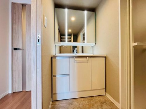 ウィズ勝田台の独立洗面台|独立洗面台です