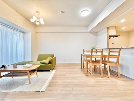 藤和ライブタウン津田沼Ⅱの居間・リビング|こちらの居間で趣味の時間をお楽しみください