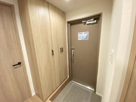 東急ドエル・ステージ２１センターコート弐番館の玄関|明るい玄関です