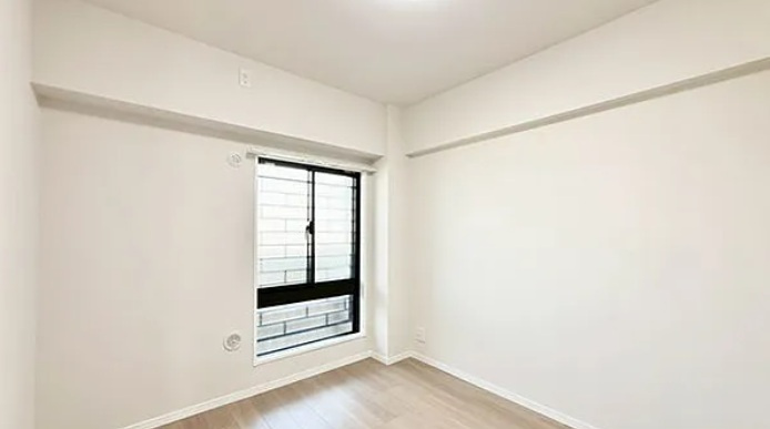 ライオンズガーデンテラス北越谷の洋室|明るい洋室です