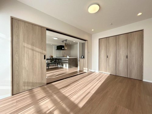 パークフィールドみさとテラウエスト５街区２号館の洋室|広々とした洋室です